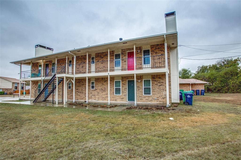 3825 Camelot Street, #A, Denton, TX 76209 3825 Camelot Street, #A, Denton, TX 76209