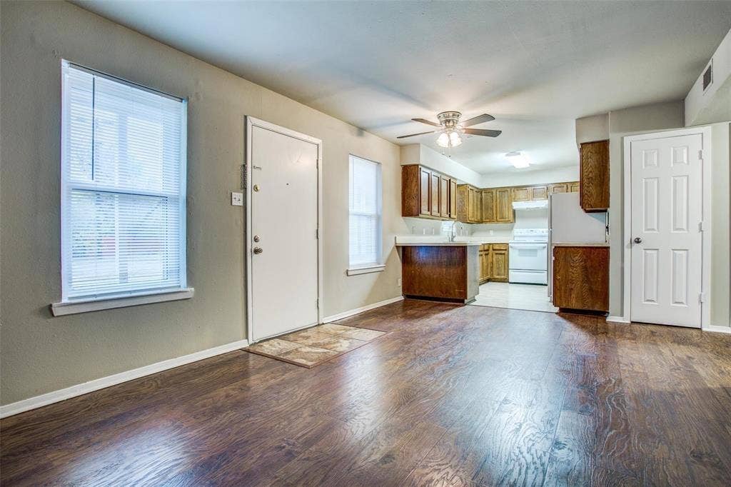 3825 Camelot Street, #A, Denton, TX 76209 3825 Camelot Street, #A, Denton, TX 76209