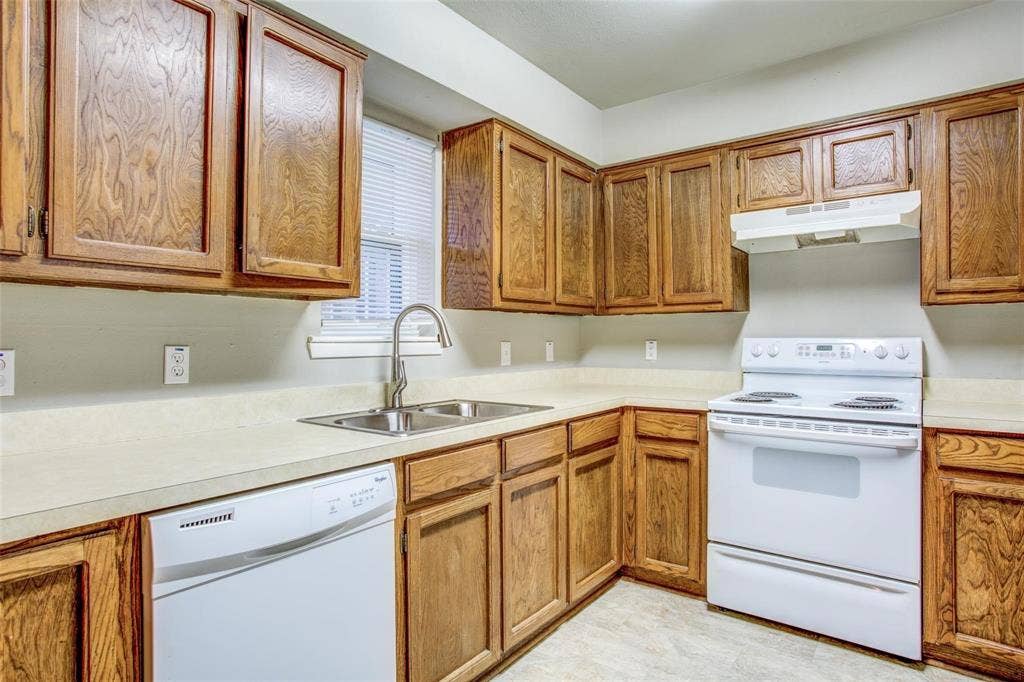 3825 Camelot Street, #A, Denton, TX 76209 3825 Camelot Street, #A, Denton, TX 76209