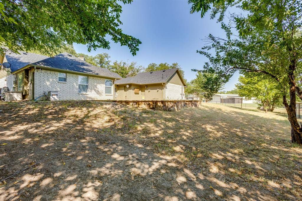 220 Royal Court, Weatherford, TX 76085 220 Royal Court, Weatherford, TX 76085