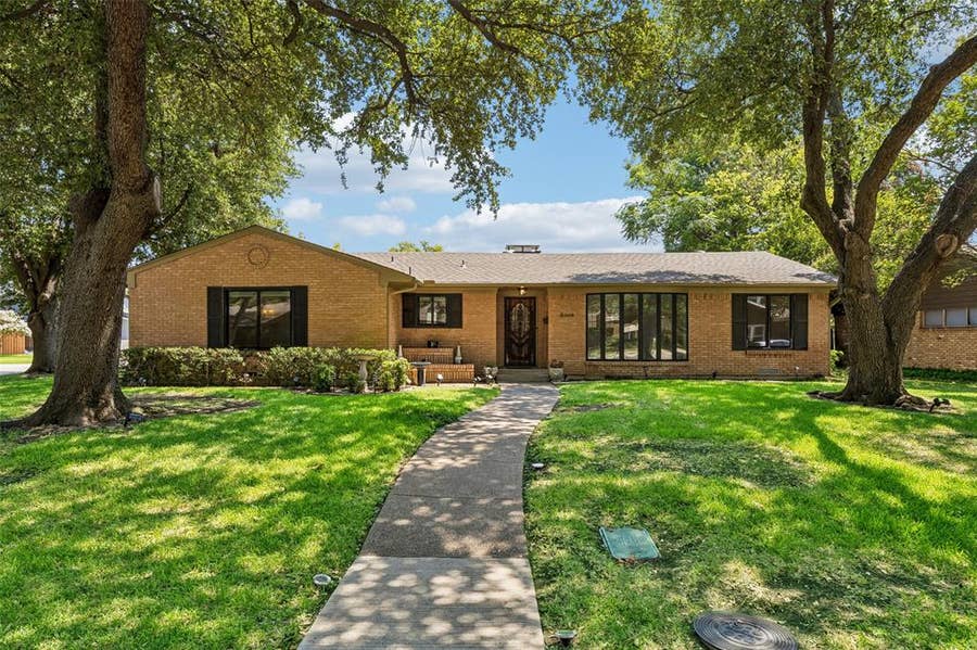 Property photo for 3566 Princess Lane, Dallas, TX
