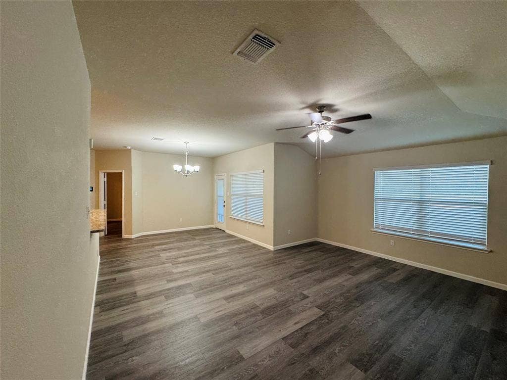 3020 Skinner Drive, Waco, TX 76655 3020 Skinner Drive, Waco, TX 76655
