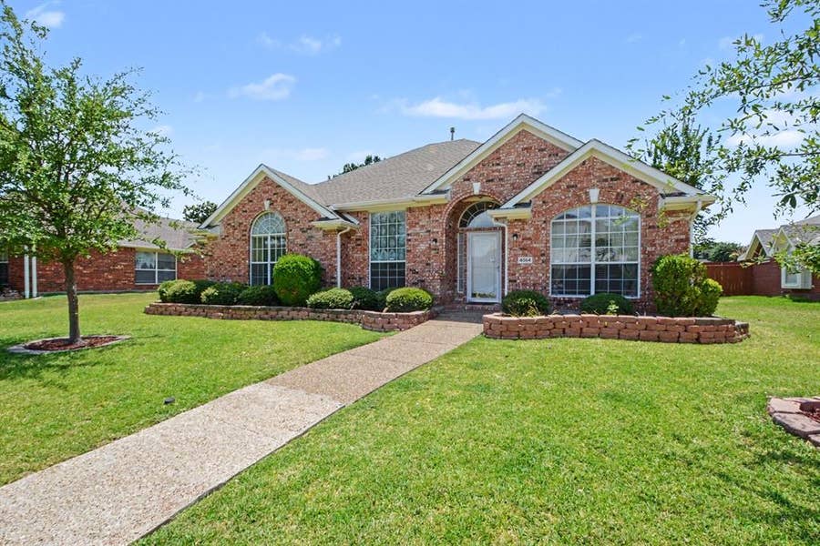 Property photo for 4564 Postbridge Drive, Plano, TX