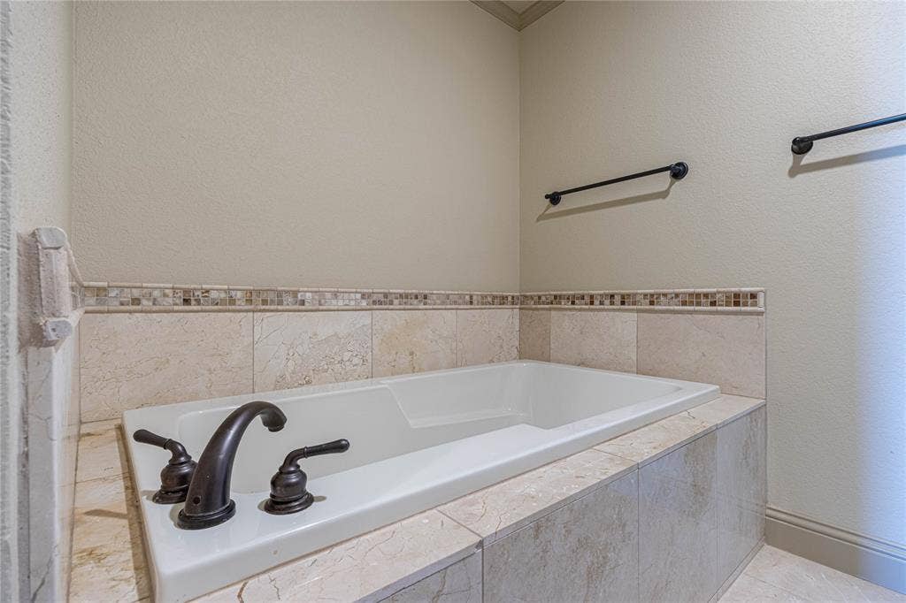 2801 Wexford Drive, #1006, Tyler, TX 75709