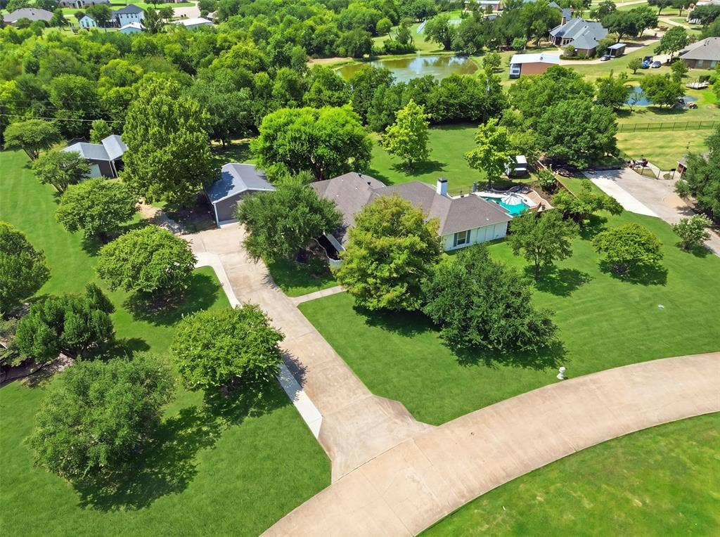 10722 Woodbridge Drive, Forney, TX 75126 10722 Woodbridge Drive, Forney, TX 75126