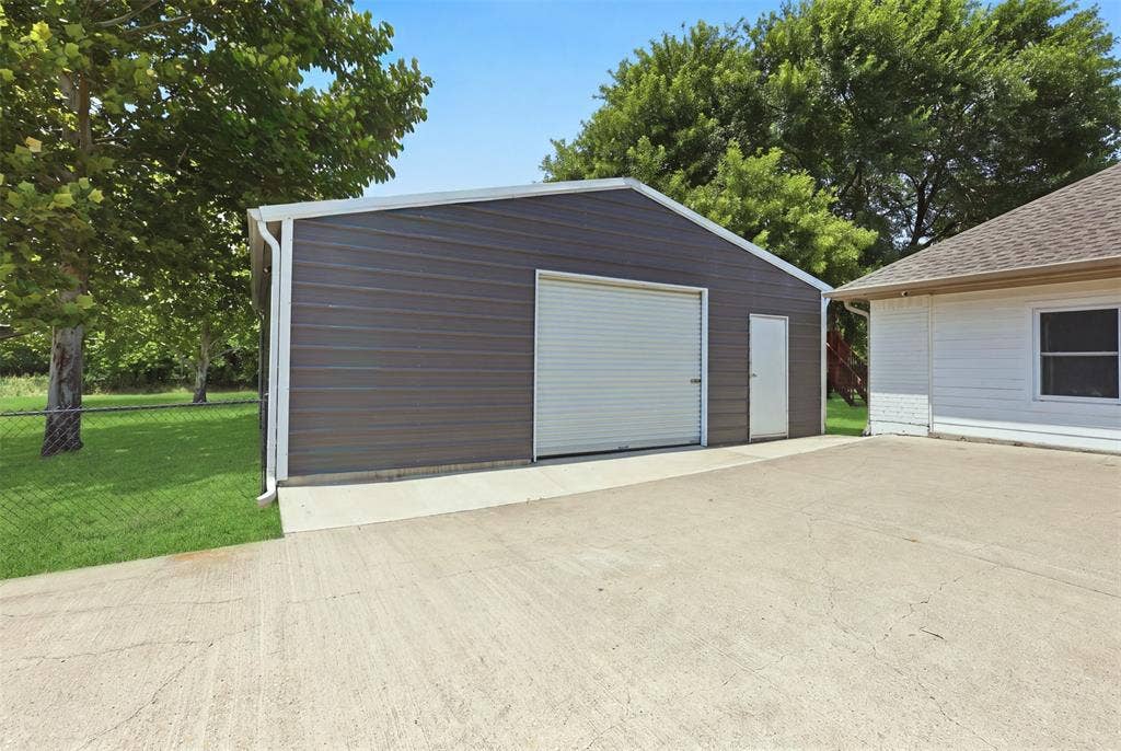 10722 Woodbridge Drive, Forney, TX 75126 10722 Woodbridge Drive, Forney, TX 75126