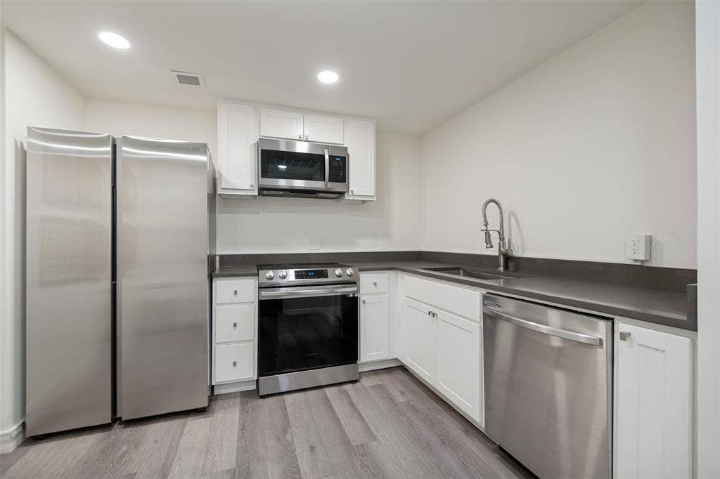 Common area catering kitchen