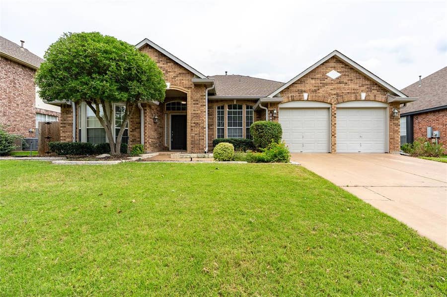 Property photo for 5716 Charleston Drive, Frisco, TX