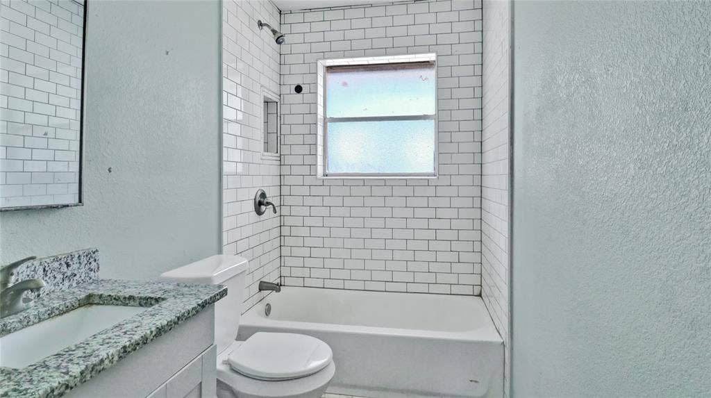 318 E Stark Road, Seagoville, TX 75159 318 E Stark Road, Seagoville, TX 75159