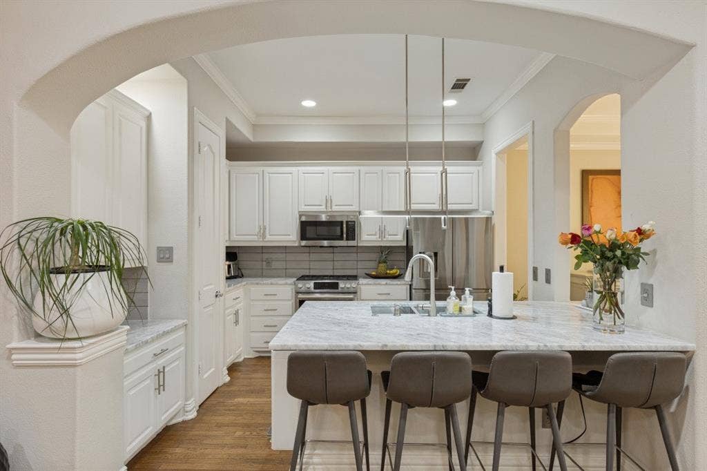 3320 Blackburn Street, Dallas, TX 75204 3320 Blackburn Street, Dallas, TX 75204