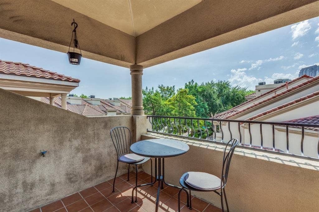 3320 Blackburn Street, Dallas, TX 75204 3320 Blackburn Street, Dallas, TX 75204