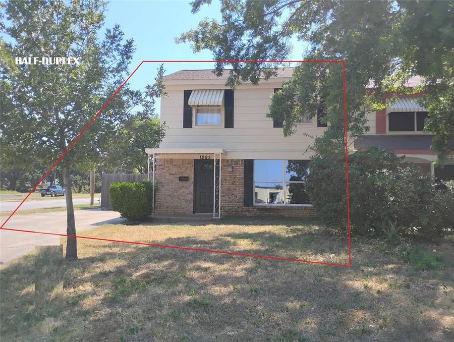 Property photo for 1202 Hilltop Drive, Irving, TX