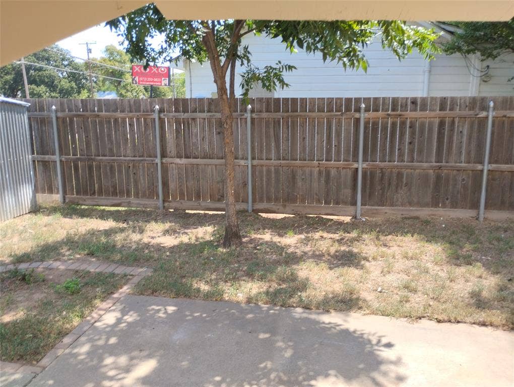 1202 Hilltop Drive, Irving, TX 75060 1202 Hilltop Drive, Irving, TX 75060