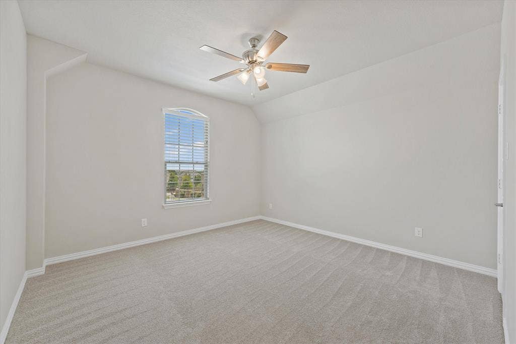 10846 Smoky Oak Trail, Argyle, TX 76226 5th bedroom upstairs