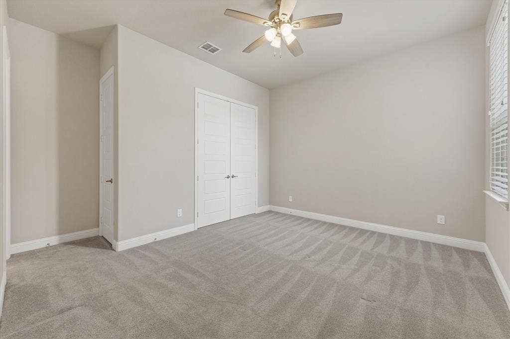 10846 Smoky Oak Trail, Argyle, TX 76226 Second bedroom (second primary or mother in law wing on first level with ensuite bath)
