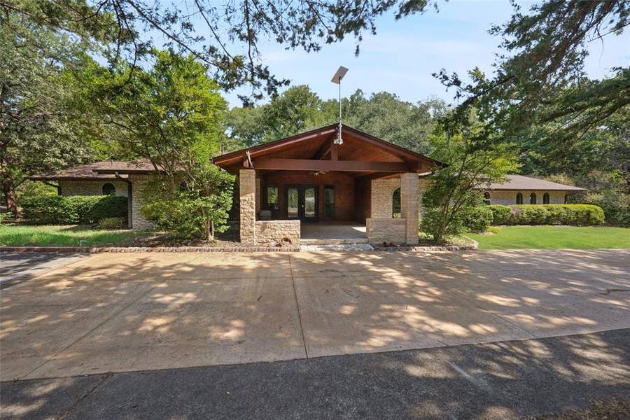 Property photo for 2485 County Road 852, McKinney, TX