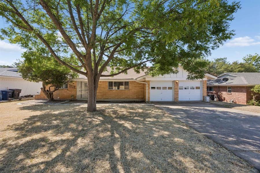 Property photo for 7154 Yolanda Drive, Fort Worth, TX