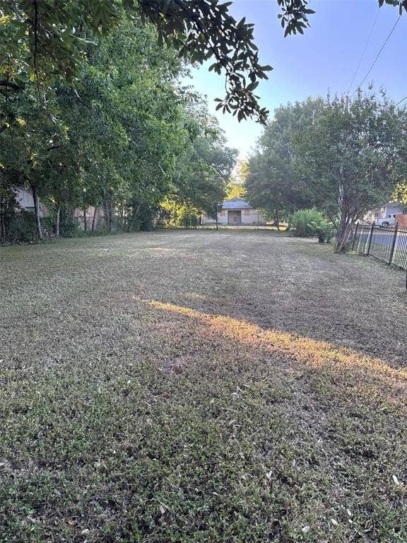 Property photo for 5300 Ash Lane, Dallas, TX
