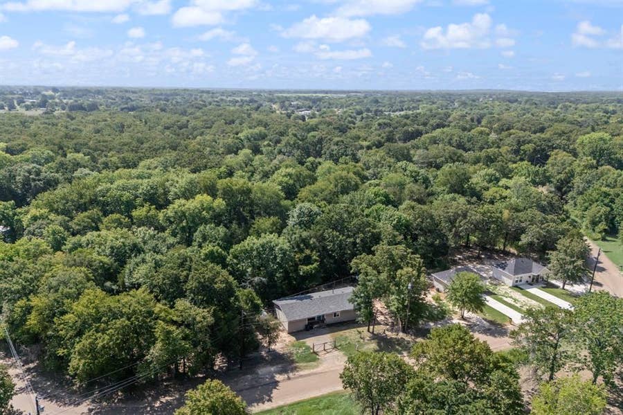Property photo for 120 Garner Drive, Mabank, TX