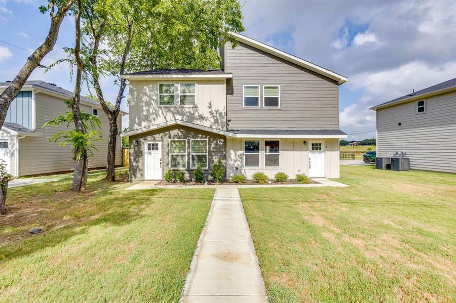 Property photo for 933 River Road, Fort Worth, TX