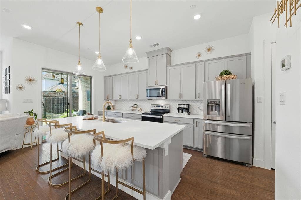 1078 Maverick Drive, Allen, TX 75013 1078 Maverick Drive, Allen, TX 75013