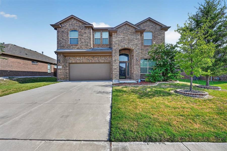 Property photo for 576 Pendennis Drive, Saginaw, TX