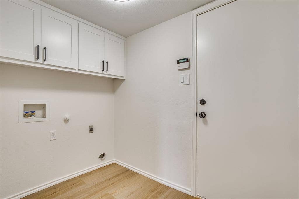 4608 Bayonne Court, Arlington, TX 76016 Separate laundry room-Downstairs