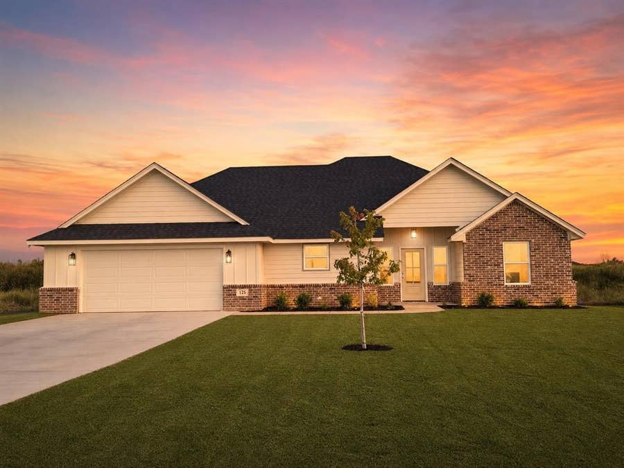 Property photo for 125 Zaragosa Drive, Lipan, TX