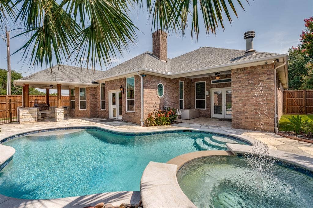 1533 Estates Way, Carrollton, TX 75006 1533 Estates Way, Carrollton, TX 75006