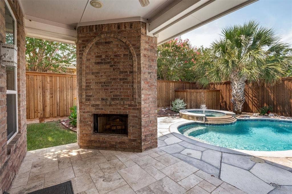 1533 Estates Way, Carrollton, TX 75006 1533 Estates Way, Carrollton, TX 75006