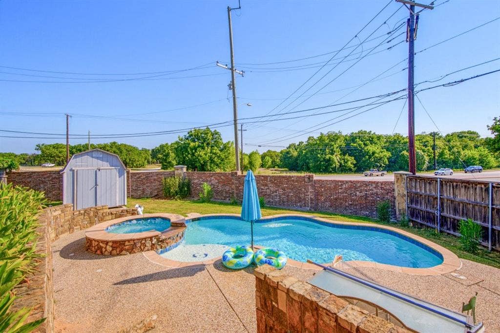 1400 Rancho Dominguez Road, Corinth, TX 76210 1400 Rancho Dominguez Road, Corinth, TX 76210