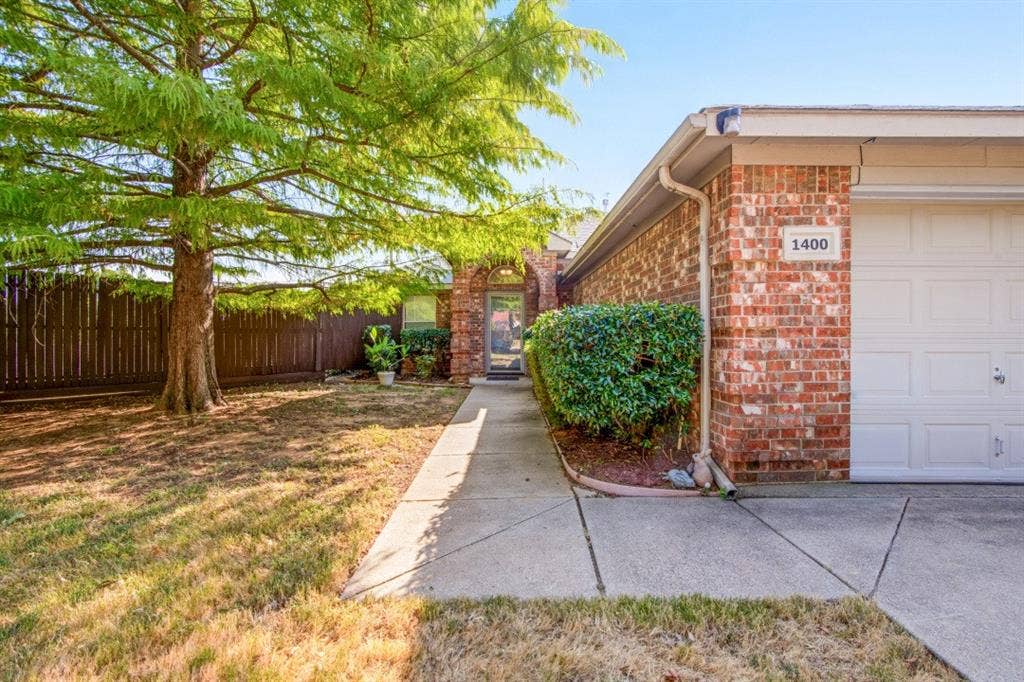 1400 Rancho Dominguez Road, Corinth, TX 76210 1400 Rancho Dominguez Road, Corinth, TX 76210