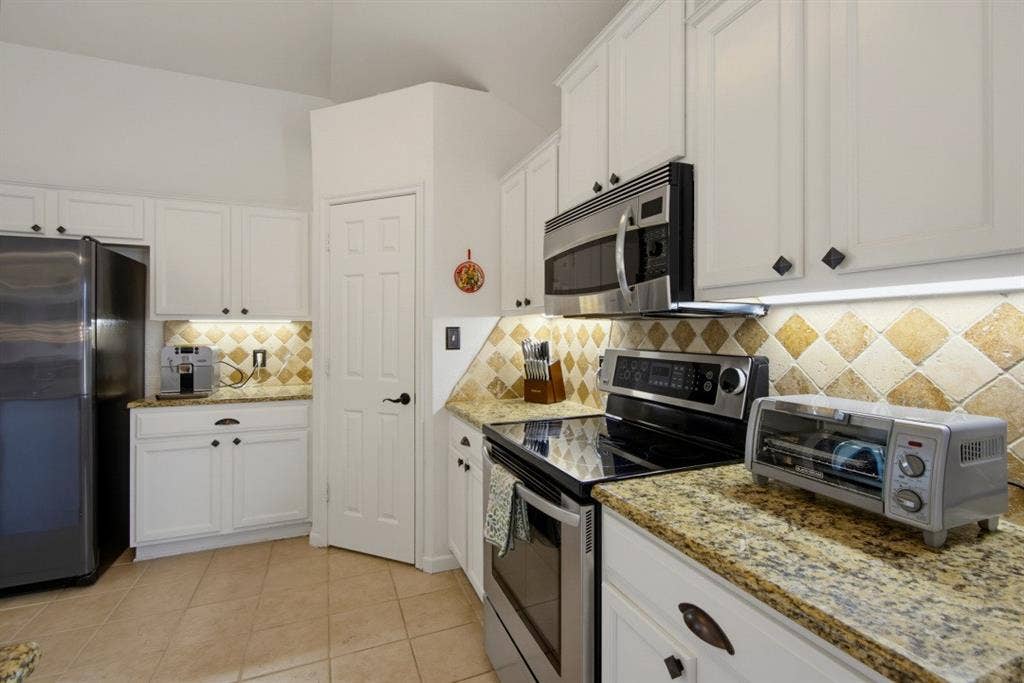 1400 Rancho Dominguez Road, Corinth, TX 76210 1400 Rancho Dominguez Road, Corinth, TX 76210
