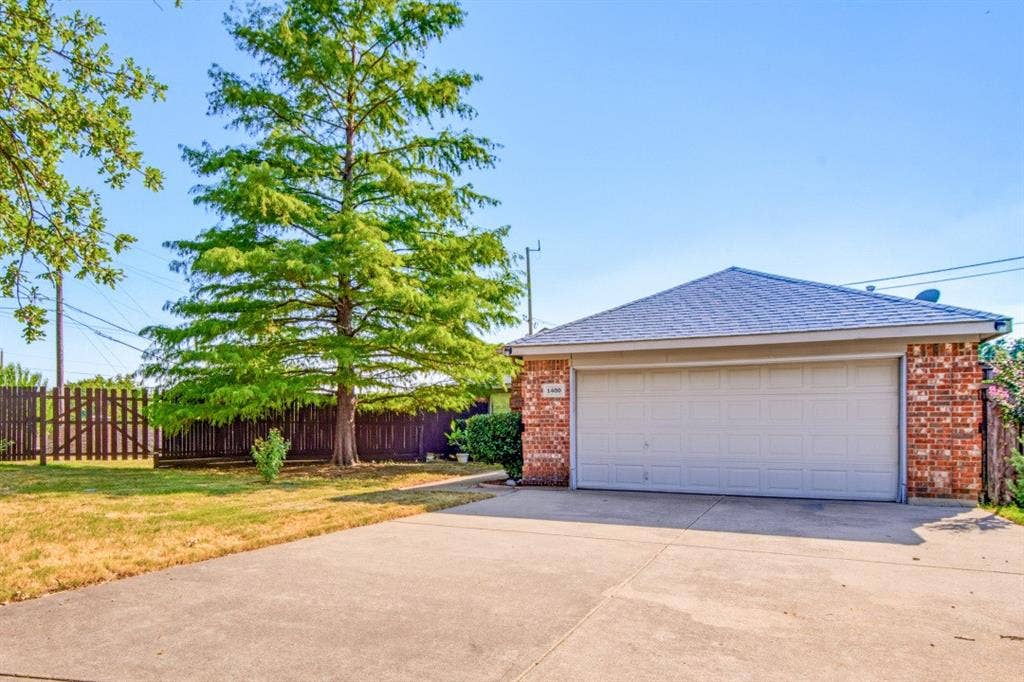 1400 Rancho Dominguez Road, Corinth, TX 76210 1400 Rancho Dominguez Road, Corinth, TX 76210