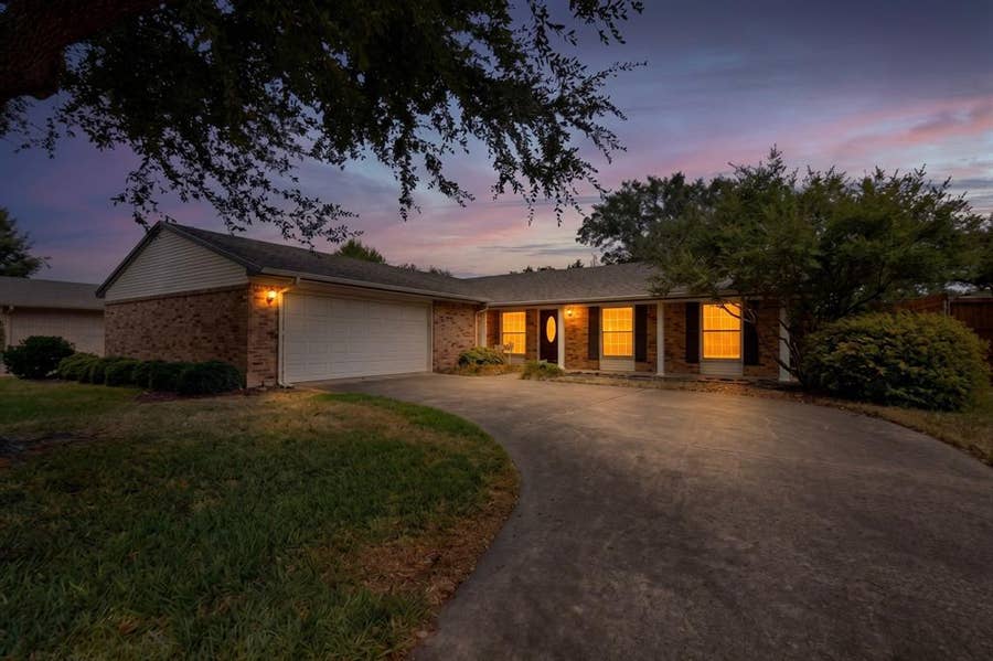 Property photo for 3723 Truesdell Place, Dallas, TX