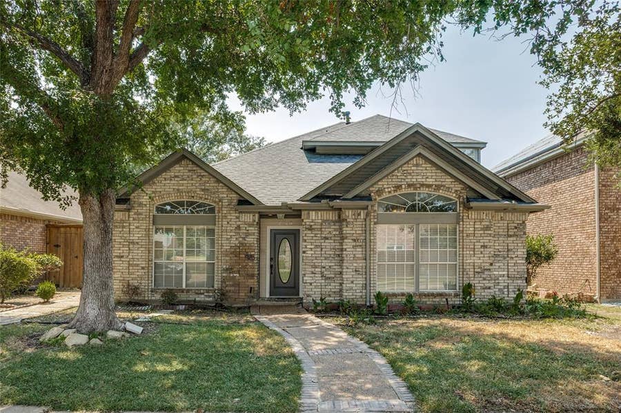Property photo for 2123 Daniel Way, Carrollton, TX