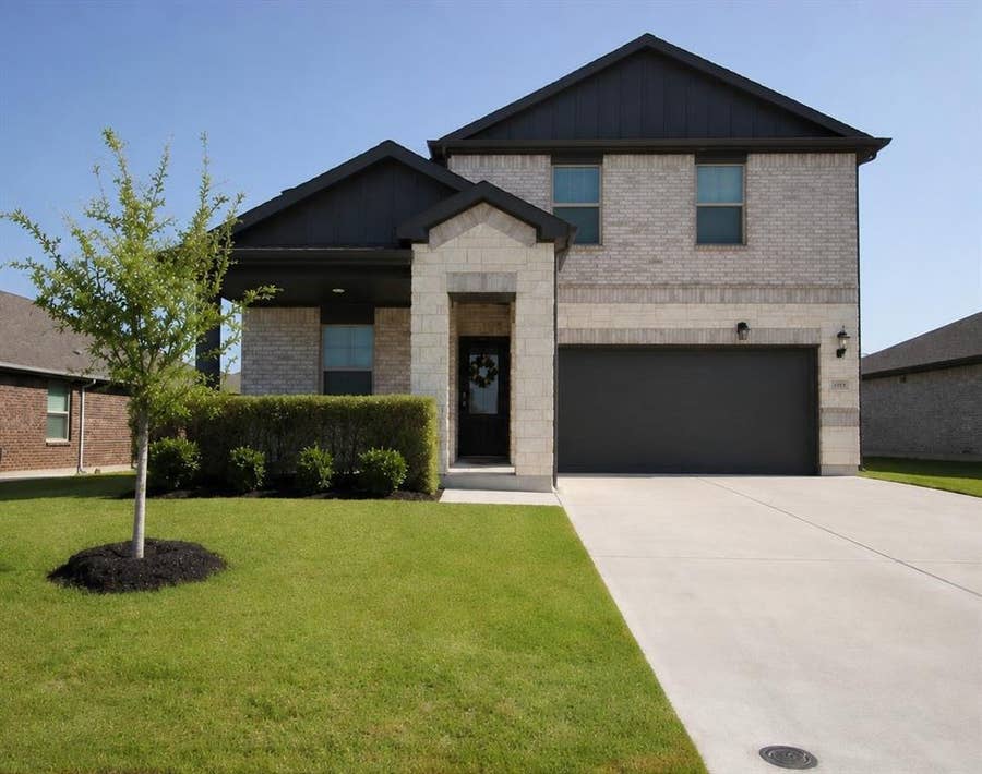 Property photo for 10413 Potawatomi Lane, Fort Worth, TX