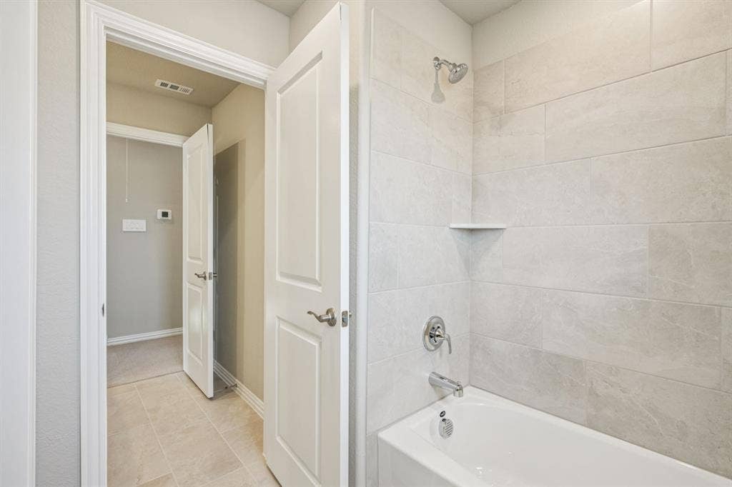 6202 Chickney Drive, Princeton, TX 75071 Photo is not of the actual home, but is an inspirational photo of builder’s model home and may depict options, furnishings, and/or decorator features that are not included.