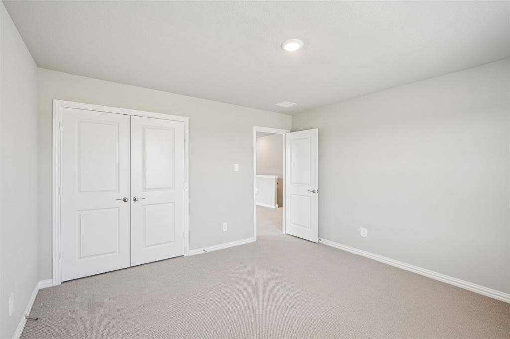 6202 Chickney Drive, Princeton, TX 75071 Photo is not of the actual home, but is an inspirational photo of builder’s model home and may depict options, furnishings, and/or decorator features that are not included.