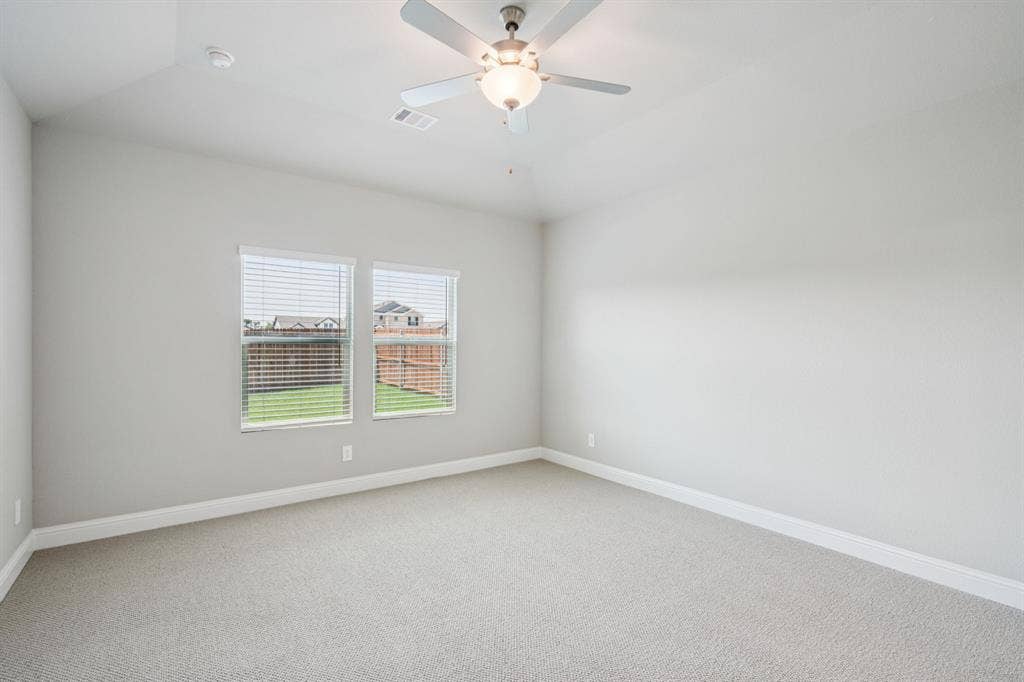 6202 Chickney Drive, Princeton, TX 75071 Photo is not of the actual home, but is an inspirational photo of builder’s model home and may depict options, furnishings, and/or decorator features that are not included.