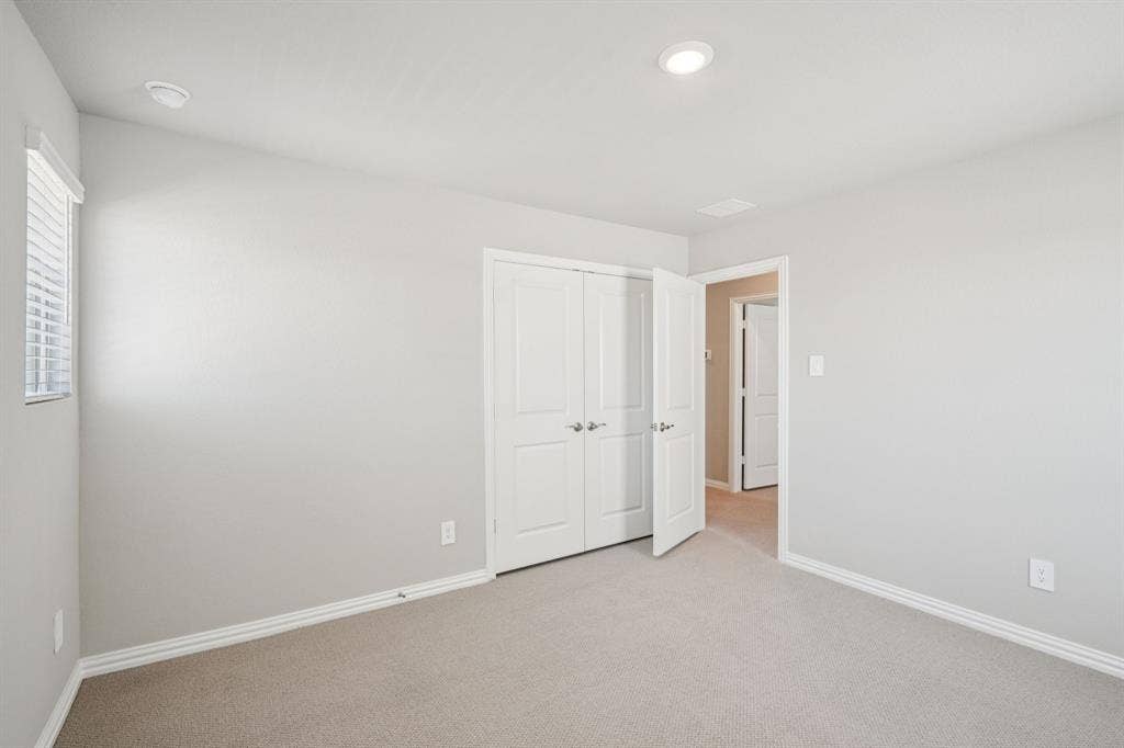 6202 Chickney Drive, Princeton, TX 75071 Photo is not of the actual home, but is an inspirational photo of builder’s model home and may depict options, furnishings, and/or decorator features that are not included.