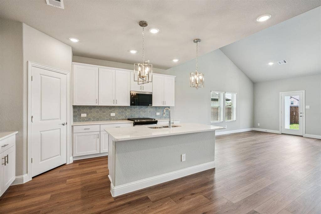 6202 Chickney Drive, Princeton, TX 75071 Photo is not of the actual home, but is an inspirational photo of builder’s model home and may depict options, furnishings, and/or decorator features that are not included.