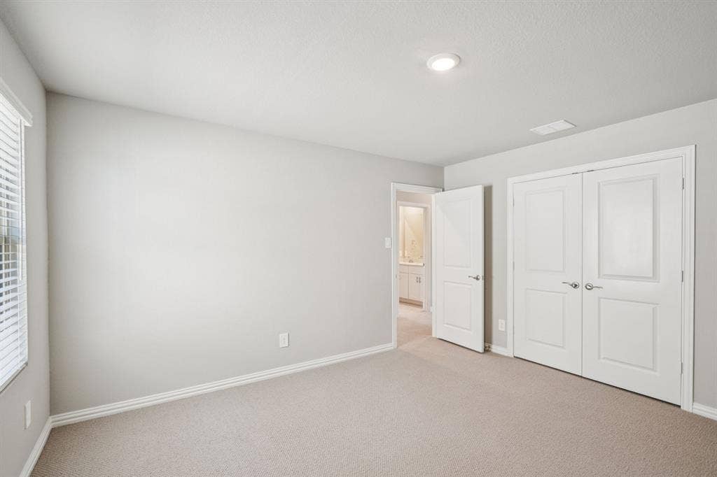 6202 Chickney Drive, Princeton, TX 75071 Photo is not of the actual home, but is an inspirational photo of builder’s model home and may depict options, furnishings, and/or decorator features that are not included.