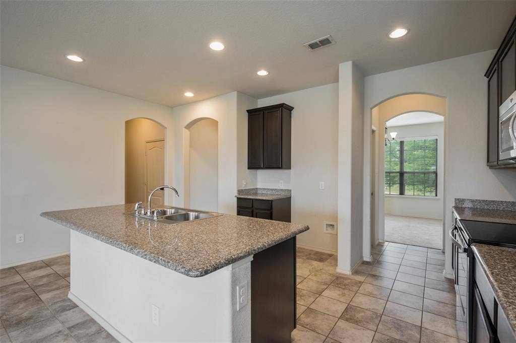 3416 Wavecrest Lane, Denton, TX 76208 3416 Wavecrest Lane, Denton, TX 76208