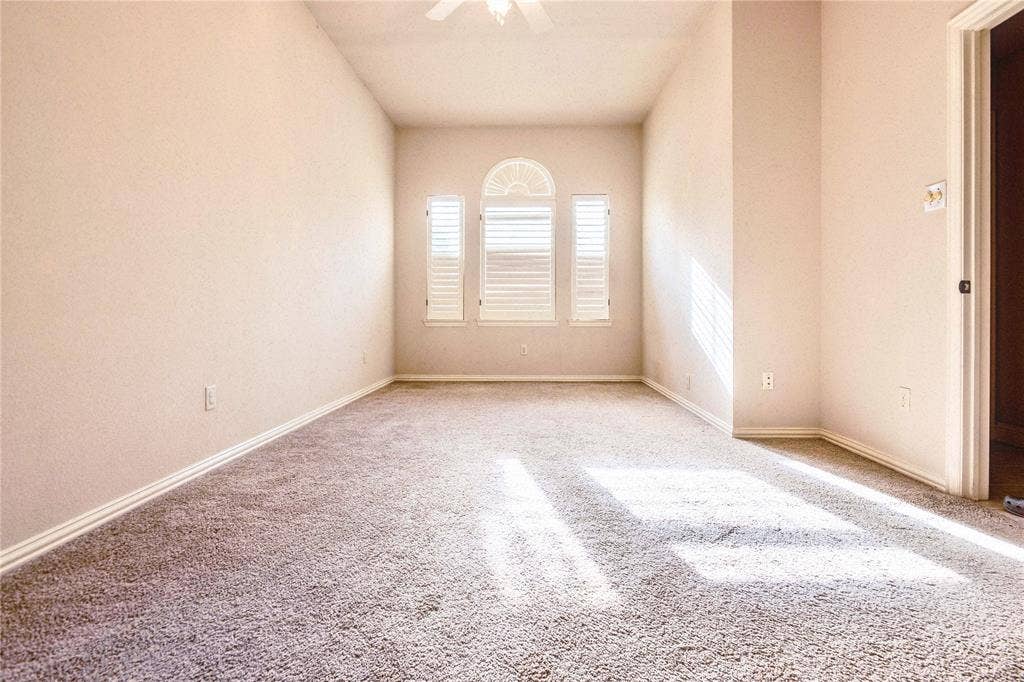 8017 Springmoss Drive, Plano, TX 75025 8017 Springmoss Drive, Plano, TX 75025