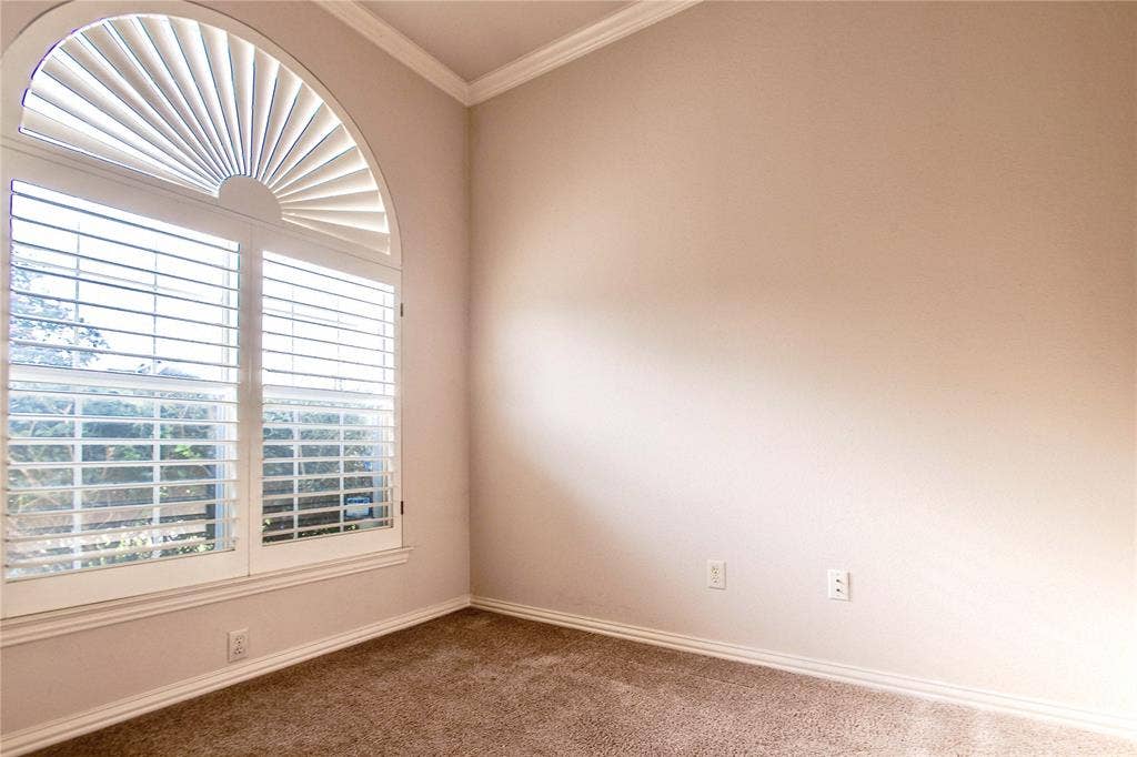 8017 Springmoss Drive, Plano, TX 75025 8017 Springmoss Drive, Plano, TX 75025