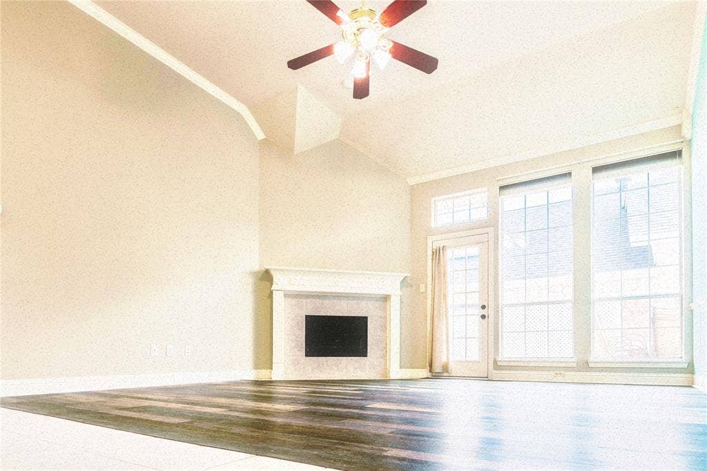 8017 Springmoss Drive, Plano, TX 75025 8017 Springmoss Drive, Plano, TX 75025