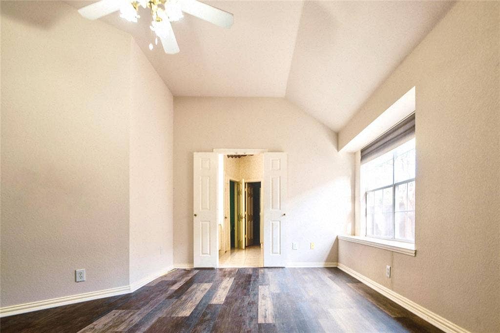 8017 Springmoss Drive, Plano, TX 75025 8017 Springmoss Drive, Plano, TX 75025