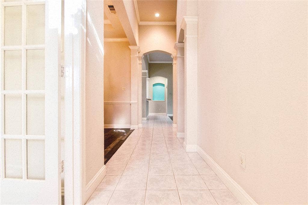 8017 Springmoss Drive, Plano, TX 75025 8017 Springmoss Drive, Plano, TX 75025