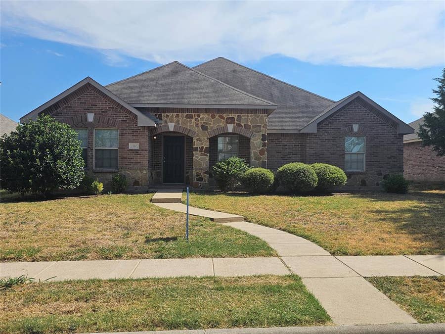 Property photo for 2210 Marvin Drive, Lancaster, TX